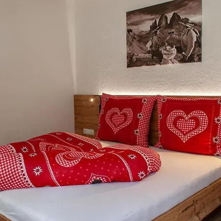 Sennerhaeusl Chalet *